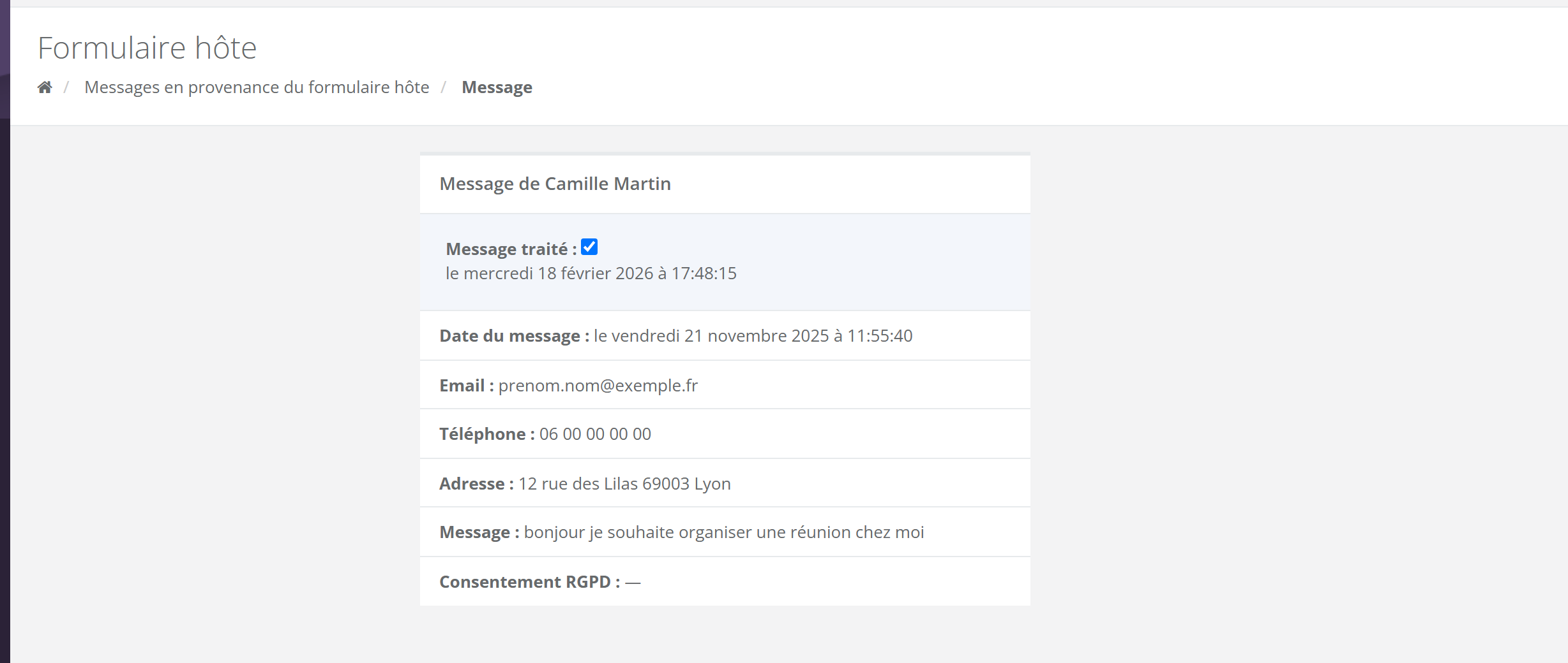 Détail d'un message : Message de Camille Martin, case Message traité cochée avec sa date, date du message, email, téléphone, adresse, message et consentement RGPD